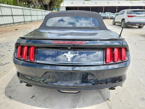 2017 FORD MUSTANG V6 Convertible