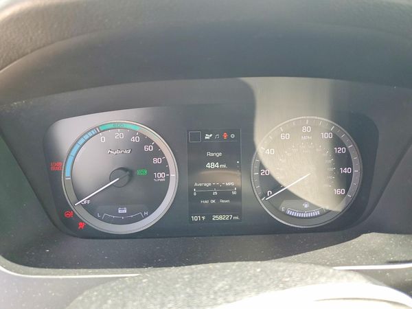2016 HYUNDAI SONATA GL (Middle-Low)