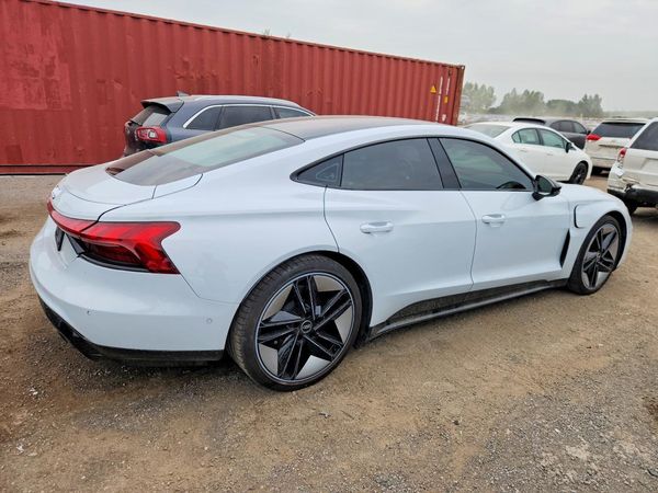 2023 AUDI E-TRON GT quattro Premium Plus