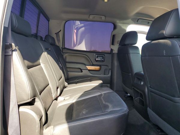 2017 CHEVROLET SILVERADO LTZ