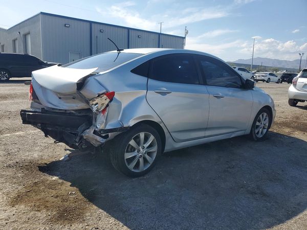2012 HYUNDAI ACCENT GLS (Middle grade)
