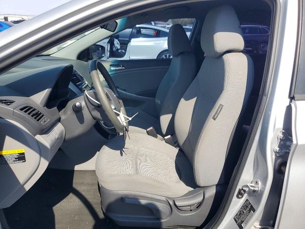 2012 HYUNDAI ACCENT GLS (Middle grade)