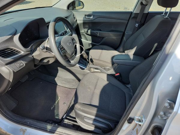 2020 HYUNDAI ACCENT SE and SEL
