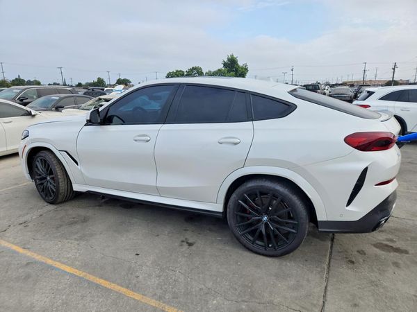 2024 BMW X6 xDrive40i