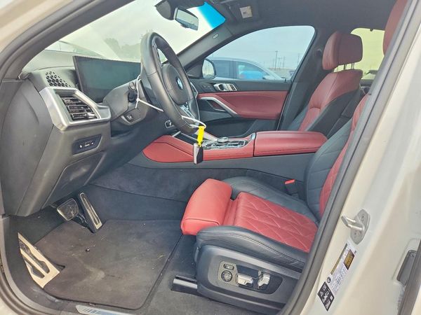 2024 BMW X6 xDrive40i