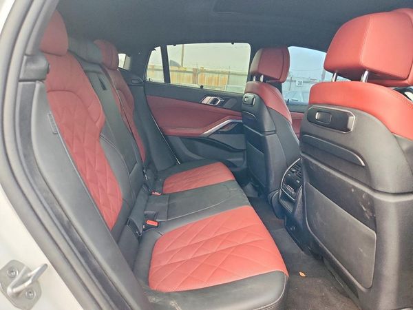 2024 BMW X6 xDrive40i
