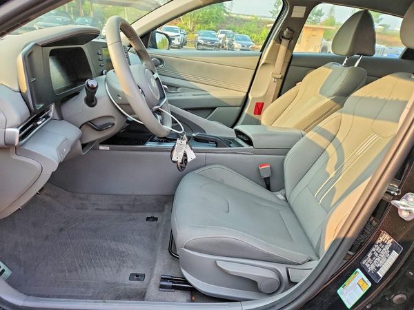 2026 HYUNDAI ELANTRA