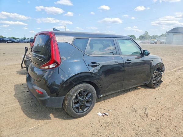 2021 KIA SOUL LX, S, X-Line