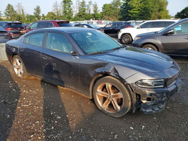 2018 DODGE CHARGER SXT Plus — Passenger 3/4