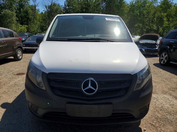 2018 MERCEDES-BENZ METRIS