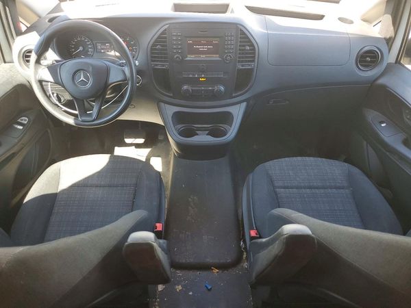 2018 MERCEDES-BENZ METRIS