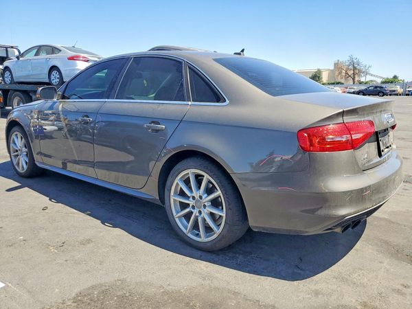 2015 AUDI A4 quattro Premium Plus
