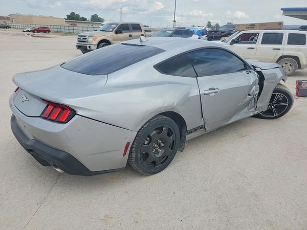 2025 FORD MUSTANG I4