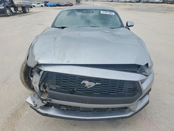 2025 FORD MUSTANG I4
