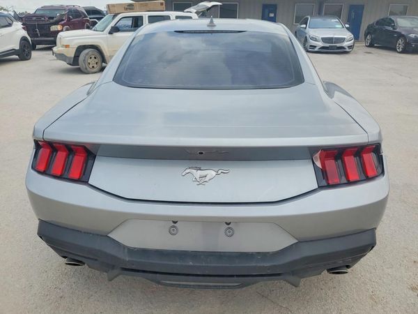 2025 FORD MUSTANG I4