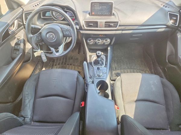 2015 MAZDA 3 Touring/GS