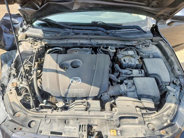 2015 MAZDA 3 Touring/GS
