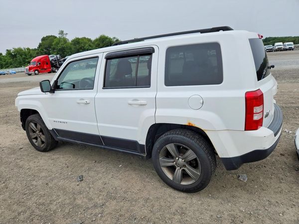 2015 JEEP PATRIOT Latitude