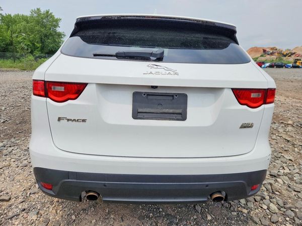 2018 JAGUAR F-PACE Standard