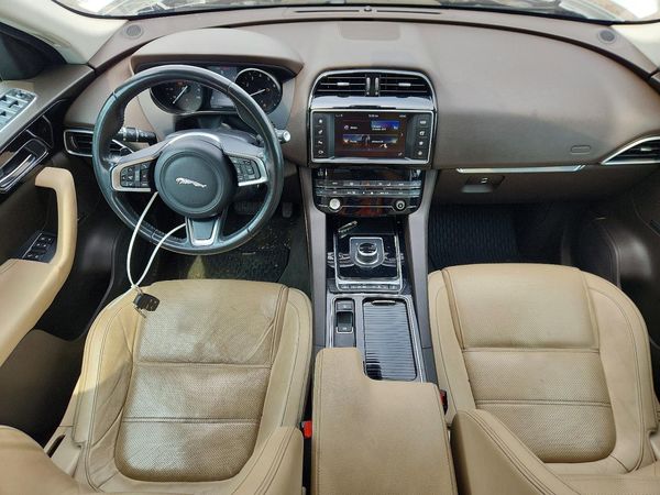 2018 JAGUAR F-PACE Standard