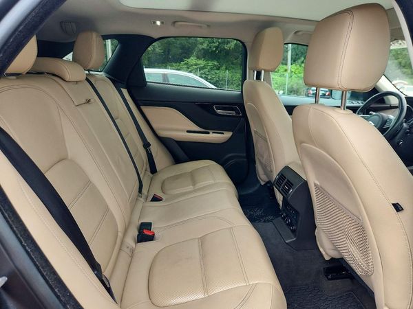 2018 JAGUAR F-PACE Standard