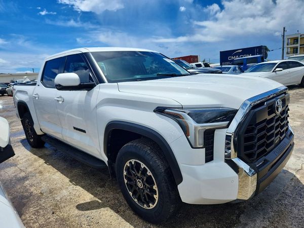 2024 TOYOTA TUNDRA SR5 — Passenger 3/4