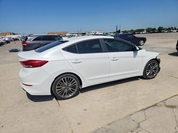 2018 HYUNDAI ELANTRA