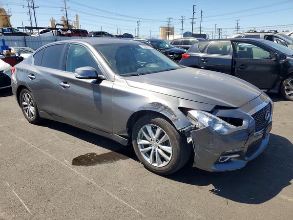 2017 INFINITI Q50