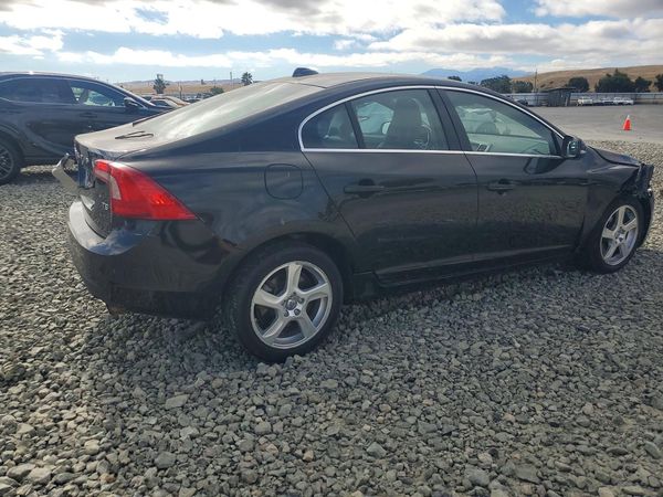 2012 VOLVO S60