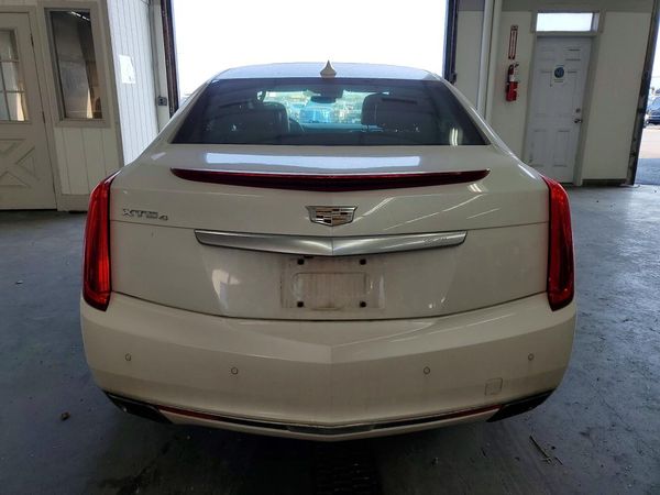 2016 CADILLAC XTS