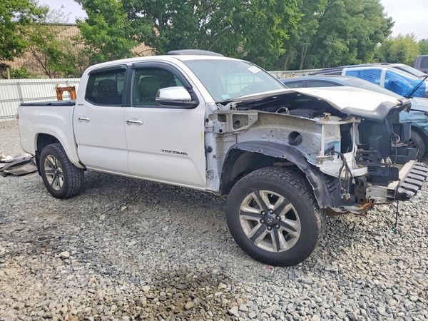 2017 TOYOTA TACOMA Limited