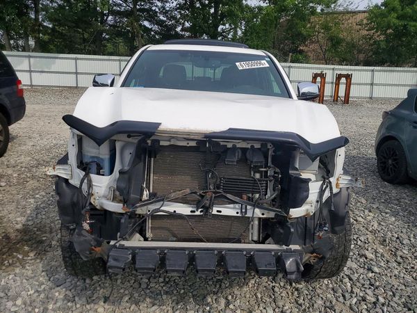 2017 TOYOTA TACOMA Limited