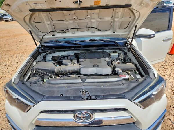 2014 TOYOTA 4RUNNER Base