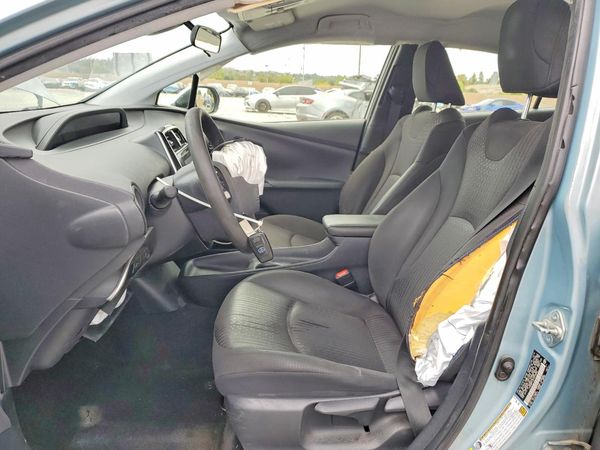 2017 TOYOTA PRIUS One/Two