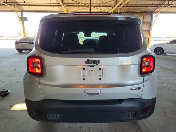 2018 JEEP RENEGADE LATITUDE 4X2