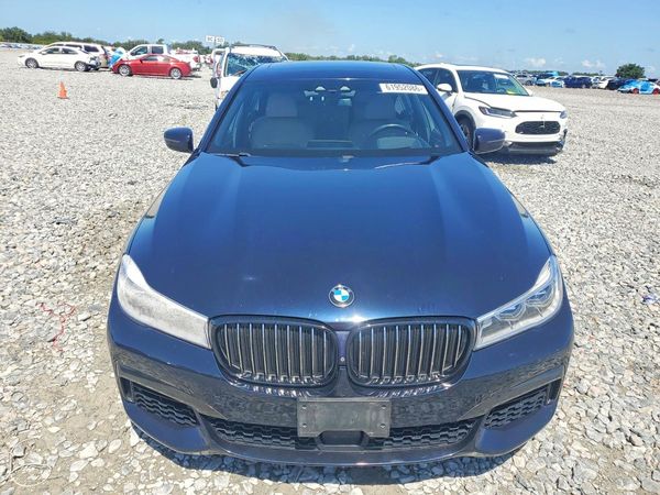 2018 BMW 750 xDrive