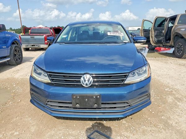 2017 VOLKSWAGEN JETTA SE