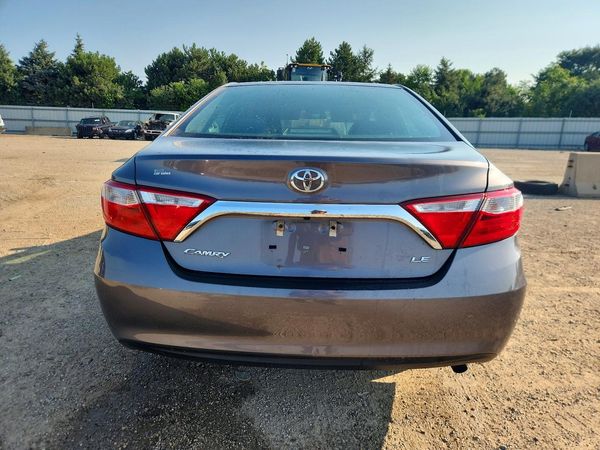 2015 TOYOTA CAMRY — DIRR