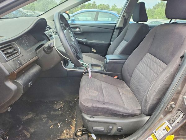 2015 TOYOTA CAMRY — DENT