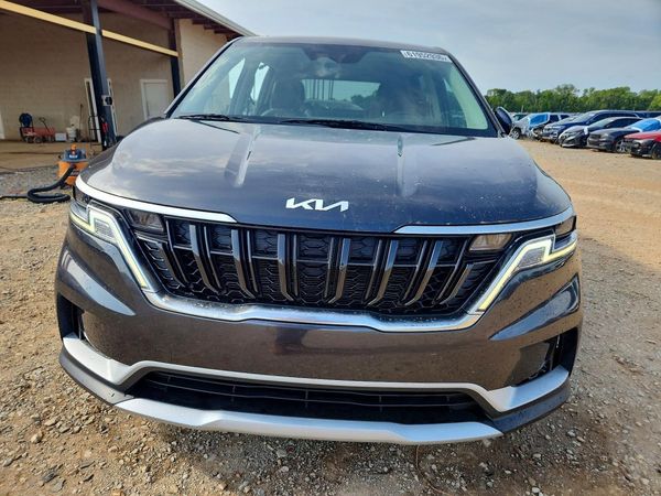2023 KIA CARNIVAL LX, LX Seat Package