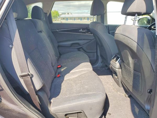 2019 KIA SORENTO L, LX, S