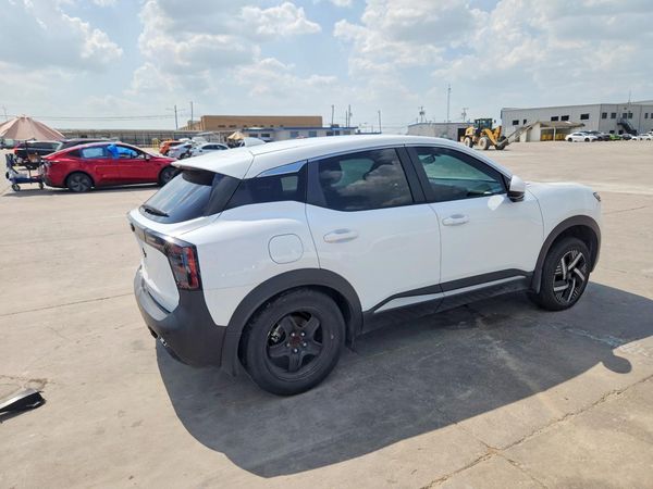 2025 NISSAN KICKS SV