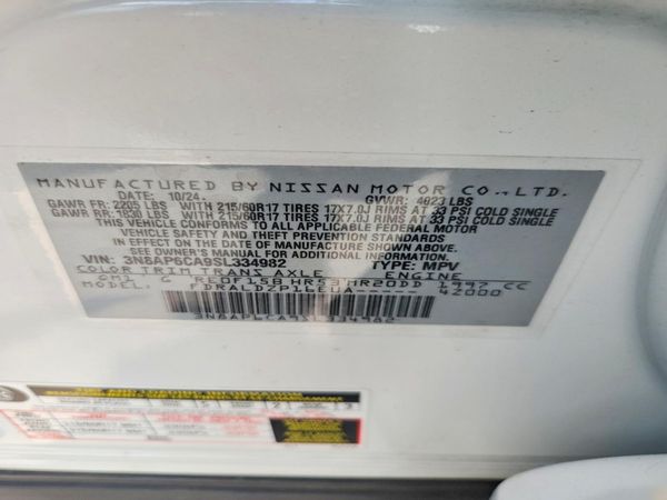 2025 NISSAN KICKS SV