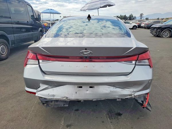2021 HYUNDAI ELANTRA