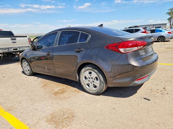 2017 KIA FORTE LX Base