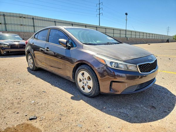 2017 KIA FORTE LX Base