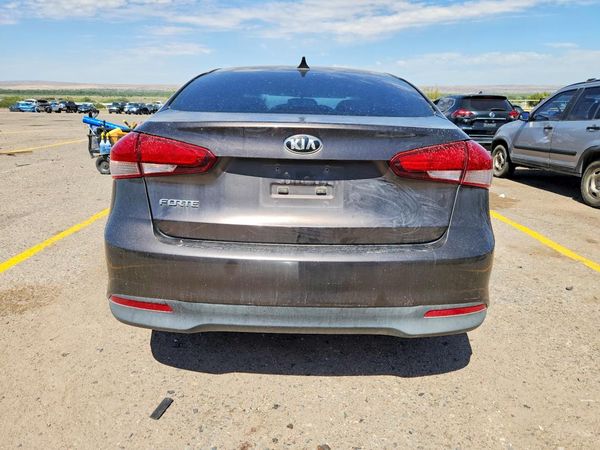 2017 KIA FORTE LX Base