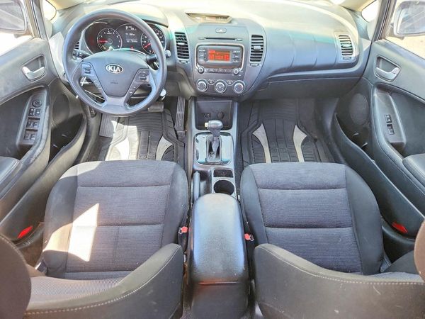 2017 KIA FORTE LX Base