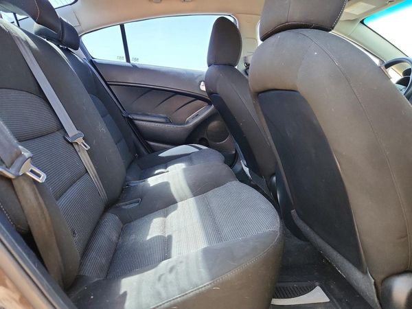 2017 KIA FORTE LX Base