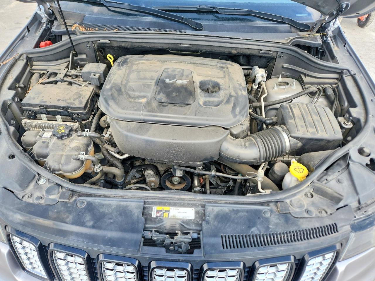 2018 JEEP GRAND CHEROKEE LAREDO 4X2